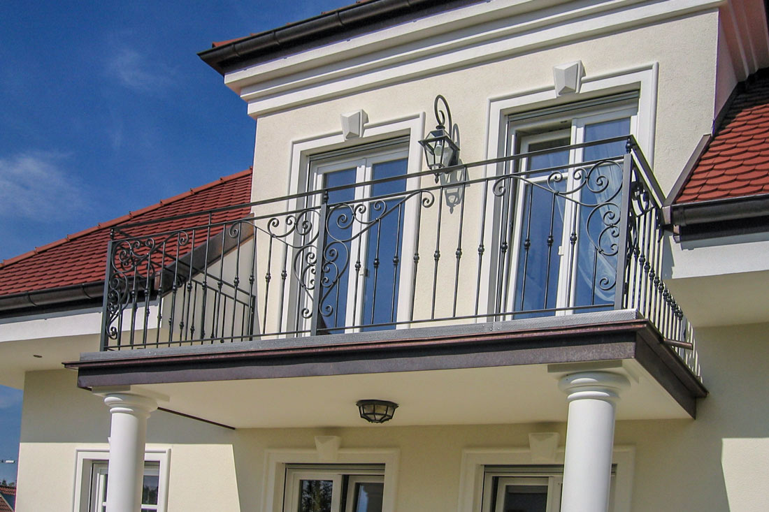Balkongeländer für denentspannten Überblick DASCH Metalldesign Ideen