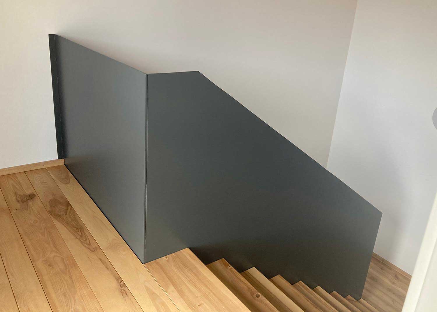 Individuelle Metallbau-Lösungen nach Maß von Dasch Metalldesign für Kunden aus Kelheim, Landshut und Freising.